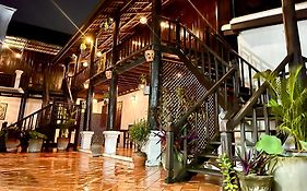 Vieng Savanh II Hotel